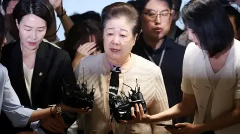 Disputed Religious Figure Rejects Gift-giving Accusations Against Former South Korean President's Wife