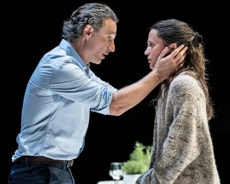 The Lady from the Sea Critique – Andrew Lincoln Headline a Powerful Modern Take